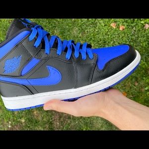 Jordan 1 Royal mid
